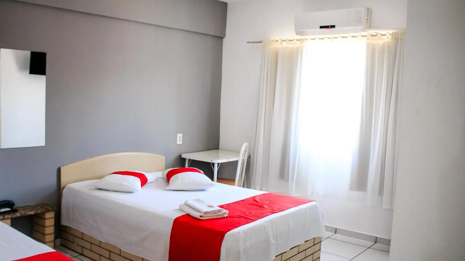 **  Hotel Palugi Joinville Brazilië